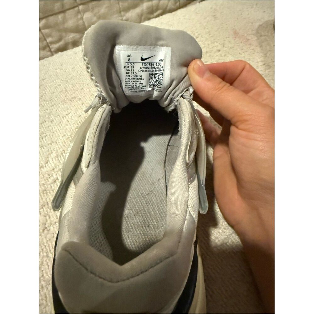 NIKE - V2K Run - Women’s Shoes - W 8 / M 6.5 - Picture 4 of 6